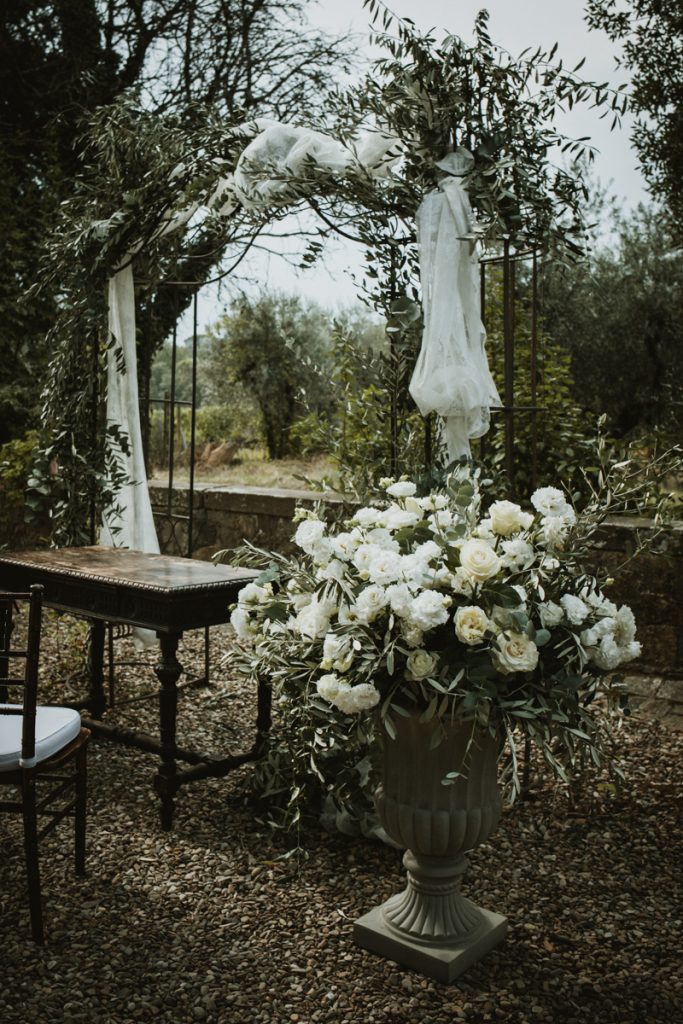 wedding at Castello il Palagio, Tuscany