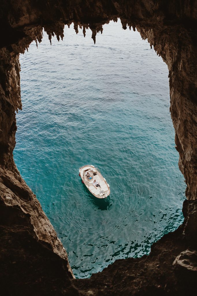 Capri elopement: boat ride around Capri Island
