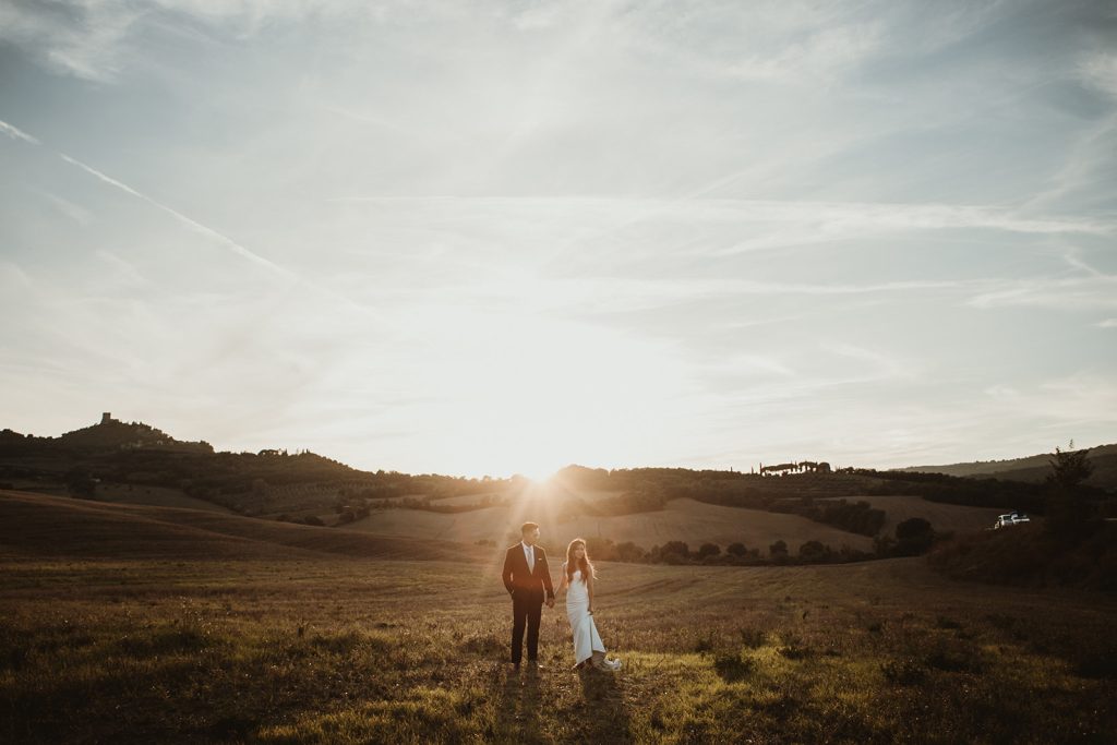 A stunning elopement in a beautiful Autumn Tuscan countrysidev