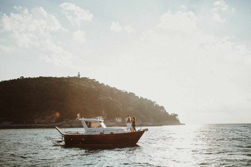 Elopement ceremony on a Boat in Cinque Terre