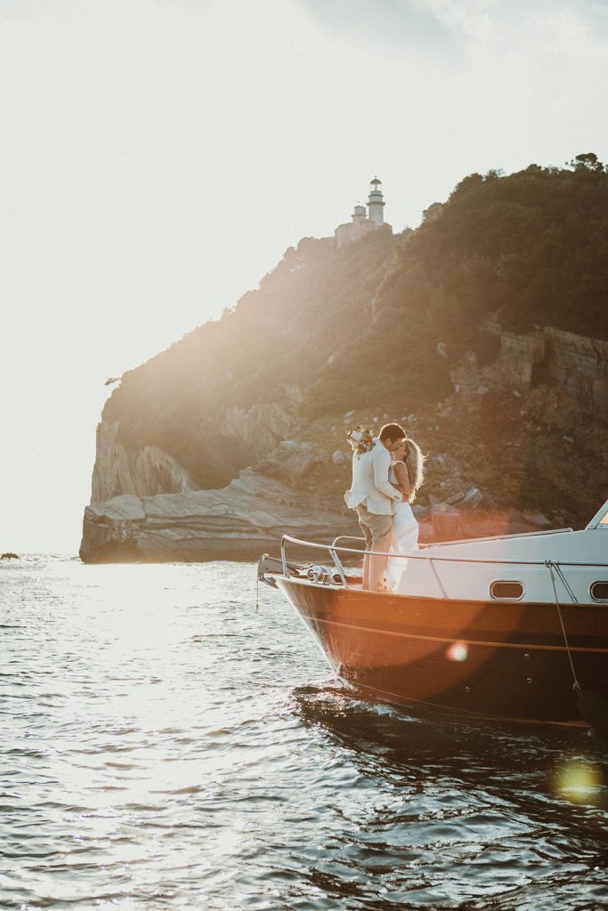 Elopement ceremony on a Boat in Cinque Terre