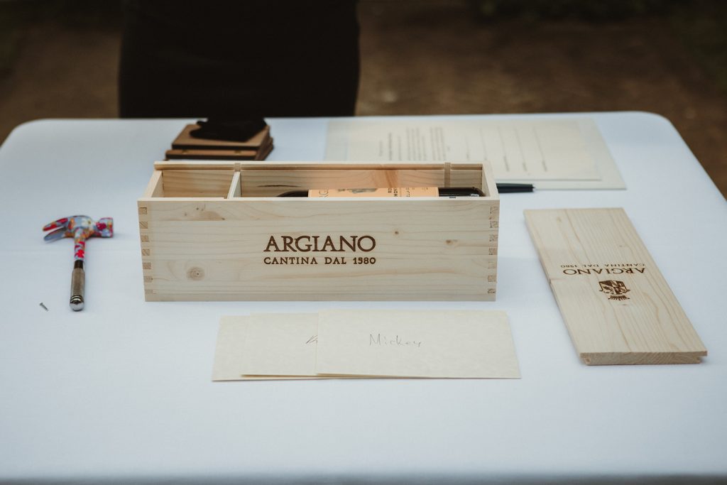 elopement ceremony ideas - love letter box