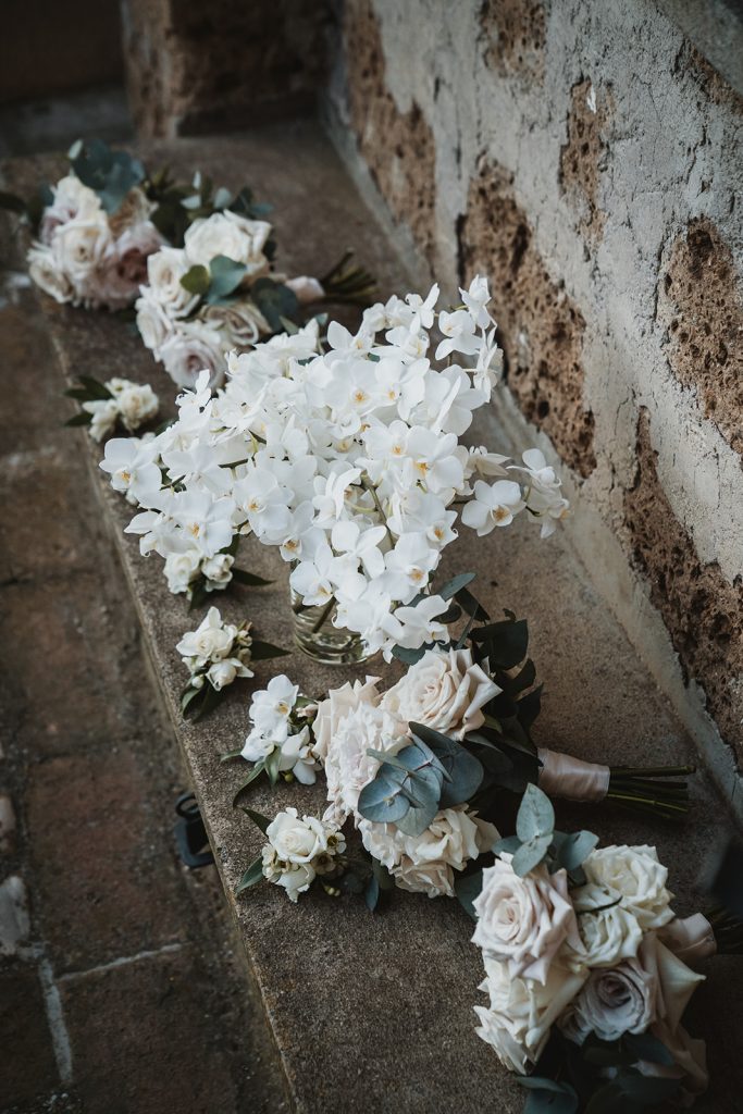 all white bridal bouquet