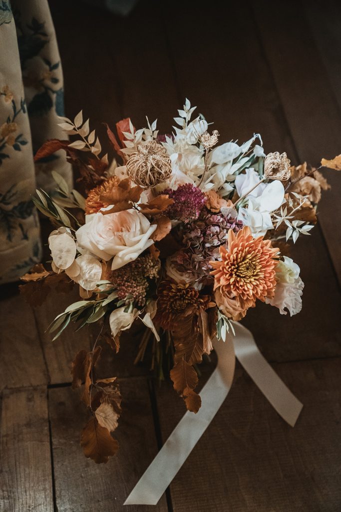 Autumn bridal bouquet ideas