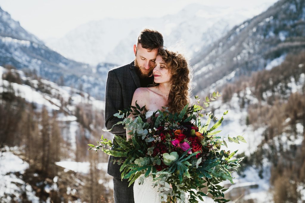 Winter bridal bouquet ideas