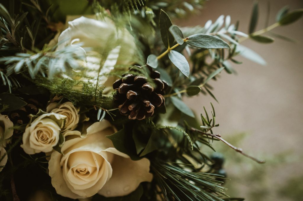 Winter bridal bouquet ideas