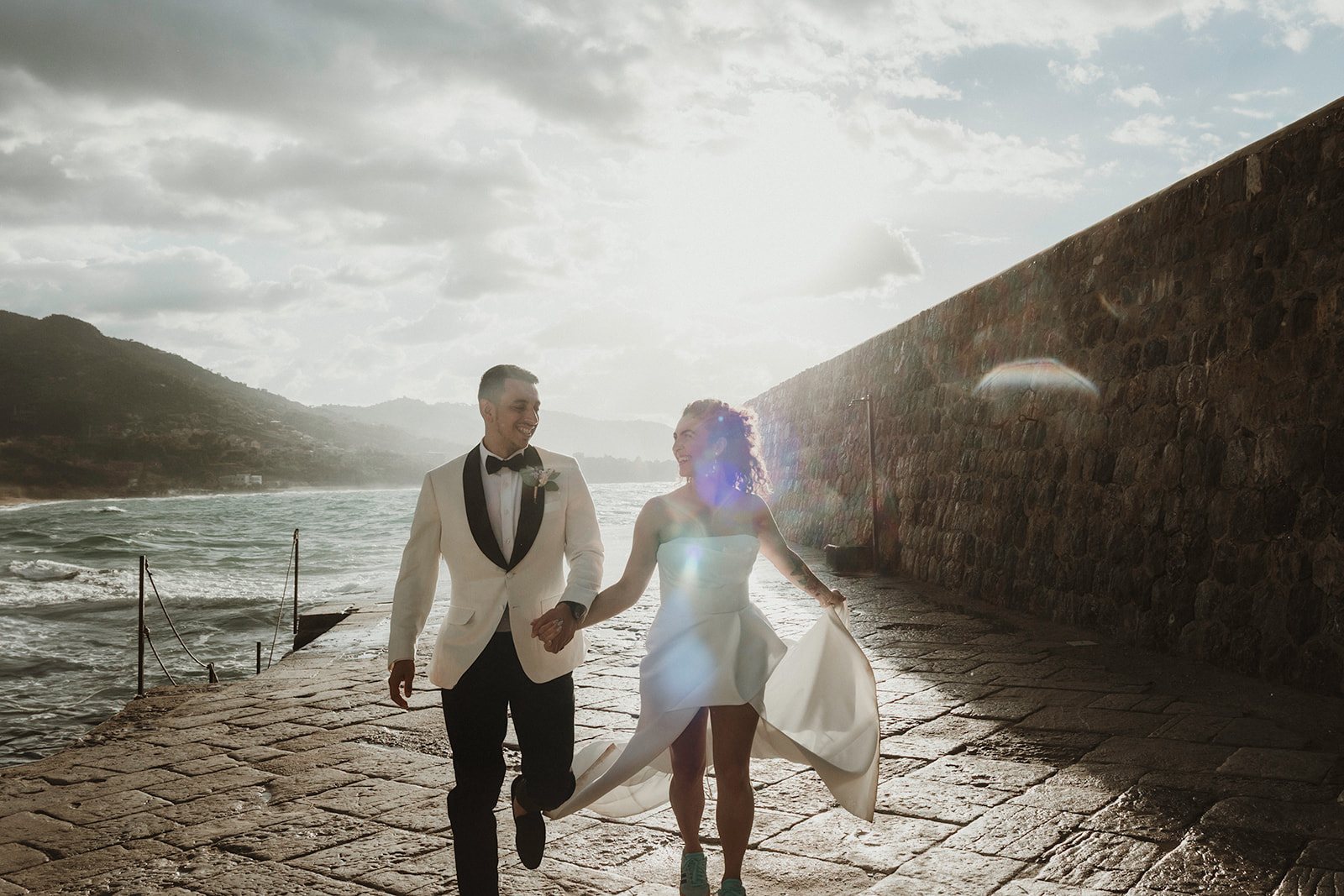 Jess & Nico – Preview Sunset couple photos during an intimate elopement in Italy — part of our all-inclusive elopement package