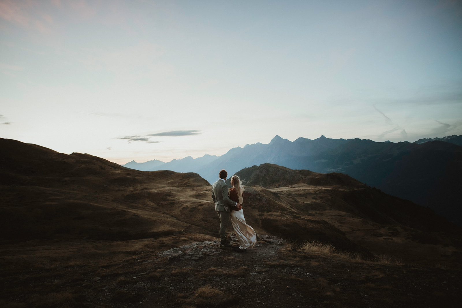 A sunrise mountain elopement in the Italian Alps
