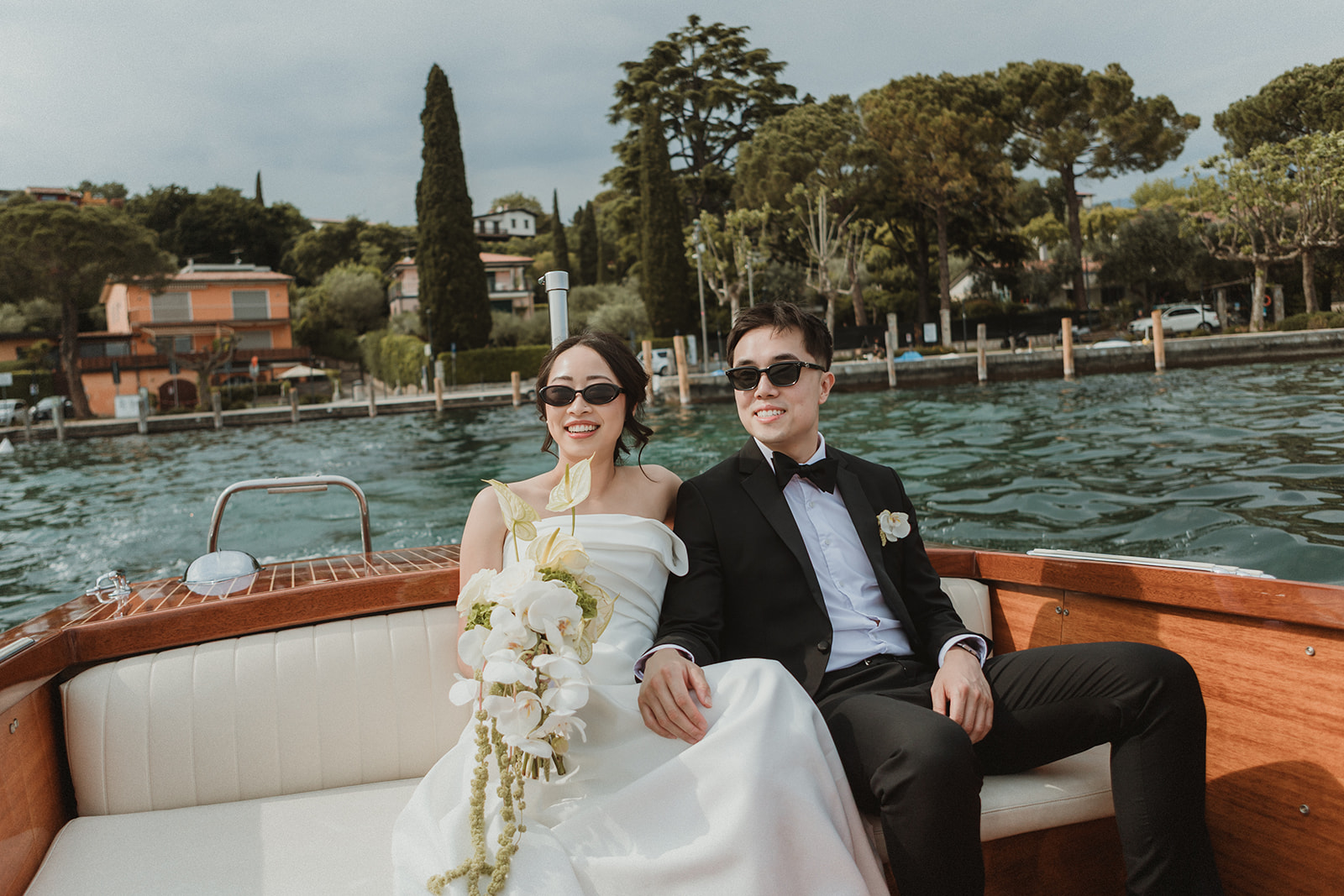 Vicky & Sing – Preview